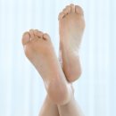 달팽이 SNS | [공지] [광고]🦶 갈라진 뒤꿈치, 이제는 촉촉하게 케어하자 달팽이룸 뒤꿈치 굳은살 실리콘 보습 패드