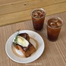 커브스잠실나루클럽 | 잠실 송리단길 감성 카페 크레뮤클럽 프렌치토스트 케이크 가격