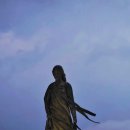 소양강처녀상 앞 이미지