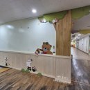 [초등학교 병설유치원 환경개선] 답답했던 현관의 변신! 원목 루버와 포토존 벽면 꾸미기 (해밀공작소)(울산무룡초등학교병설유치원) 이미지