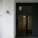 스몰 하우스 빅도어 이미지