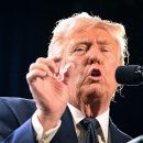 [속보] 트럼프 “이란과 대화했다… 내주까지 합의 안되면 발전소 공격” 이미지