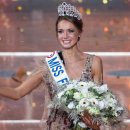 Amandine Petit, Miss Normandie, est élue Miss France 2021 이미지