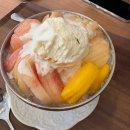 스마일 래빗 | 송리단길 카페 복숭아 빙수 찐맛집 미스틱래빗 솔직 후기 토요일 웨이팅
