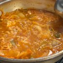 내고향 오리김치찌개 전문점 이미지