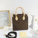 루이비통 삭플라 BB 모노그램 ​ 이미지