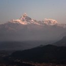 네팔, 포카라, 안나푸르나 전망대에서 일출을 이미지
