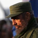 With A Cry Of ‘Viva Fidel!’, Cubans Begin Mourning For Castro 이미지