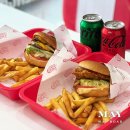 더 퍼스트 클래스 펫 | 평택 팽성 안정리 맛집 미군부대 햄버거 코코스타코1983 본점