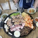 솥뚜껑위에춤추는삼겹살 이미지