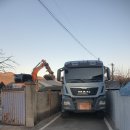 신성교통㈜ | 경산 폐기물 좁은 골목 주택 철거 폐콘크리트 처리 - 25.5톤 덤프트럭 운반 및 법적 기준 준수 작업