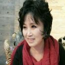 춘자의 전성시대 | 천도화 시집「속눈썹의 미학」서평 (2017. 등대지기) / 치밀한 완성, 현실을 뛰어넘는 미적 태도