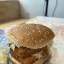 리아식품 | 롯데리아 메뉴 추천 리아 사각새우 더블 버거 가격 칼로리 직접 먹어본 후기