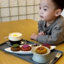 지안마트 | 전주 팔복동 이색 디저트카페 바람약과