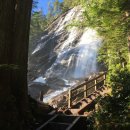 Lake Serene &amp; Bridal Veil Falls 이미지