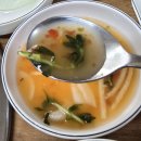 황보네먹거리 | 죽도시장맛집 가성비갑 황보네먹거리 | 뒤늦게 안 손님들이 억울해하며 제육볶음 맛있게 먹는 곳
