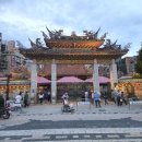 후전 | 불교 도교 민간신앙이 함께 있는 용산사 점괘보는법 야경 대만타이베이여행 시먼딩가볼만한곳