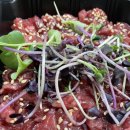 오늘은 육회 내일은 연어 이미지