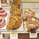 크로아상베이커리 | 에르제 송도 방문후기 송도베이커리 슈톨렌/ 크로아상/ 소금빵