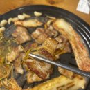 뜨거운 삼겹살 | 동묘삼겹살 손님들이 자주 드시는 이유는요