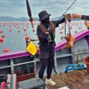 사량도바다소리 | 남해바다 사량도 어장(굴 양식장) 문어 낚시 (경남 통영 유촌항 희영호 (with. 피싱템 서포터즈))