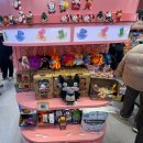 피규어 뽑기왕 Play Play | 여의도 더현대 서울 놀거리 팝업 플레이인더박스 가챠샵 피규어샵 소품샵 방문 후기