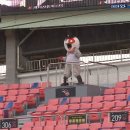 [프로야구] 오늘자 KBO 기적의 프레이밍.gif 이미지