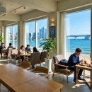 블루코랄펜션 | 부산 바닷가 뷰 카페 탑10 풀디테일 공개! 🌊☕ 가는 법부터 영업시간, 시그니처 메뉴, 숨은 특징까지...