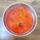 여섯개의 집들 이미지