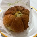 금성로1(서) | 만동제과 팡파미유 : 카푸치노 육쪽마늘빵 강릉 빵지순례 찐 후기