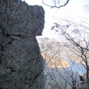 바위 벼랑에 제비집 같은 보리암을 매달고 있는 산, 추월산(`12.11,3) 이미지