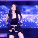 섹시함 터지는 볼터치 카리나.gif 이미지