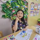 8월 20일 목요일_창의활동_가을미술_「발밑의 가을」 신발과 낙엽 꾸미기 이미지