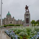 캐나다 브리티시컬럼비아주 의사당(Parliament Buildings) 앞 한국전쟁 참전기념비 이미지