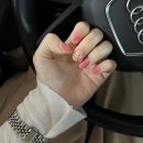 네일칠하다