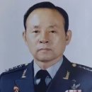 참모총장까지 "모든 군 계급을 최단기간에 진급한" 전설의 군인 이미지