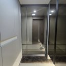 세븐일레븐 경산서희스타힐스점 | 🏡 경산 중방 서희스타힐스 아파트 중문 시공 후기 원슬라이딩 중문 · 십자 간살 포인트 디자인 by.월드...