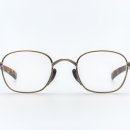 스키드 안경원 이미지