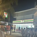 세븐엘레븐 앞 이미지