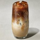 청풍호로R | 제천에서 즐기는 완벽한 카페, 투썸플레이스 제천강저점