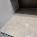 범어2동 두산위브더제니스경로당 | 동백호수공원두산위브더제니스 아파트 신축 입주 전...완성도를 더하다 – 줄눈그집어디서 시공 후기