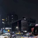 경찰차에 소화기 뿌려대는 촉법소년들ㄷㄷㄷㄷ 이미지