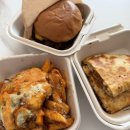 디케이하우스 | 251222-251228 올해도 친구들한테 기대면서 지나간 것 같은데 내 엉덩이가 너무 무거웠으면 미안하고요,,