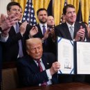 김영주: 트럼프, 스테이블코인 제도권 편입 법안 서명…“달러 패권 수호 전선”. 2025.07.19.토 이미지