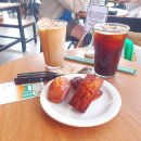파주상공회의소 | 파주 운정카페 구움과자 디저트 휘낭시에 마들렌 파운커피 맛집 본점