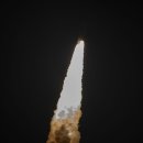 “투더문” 아르테미스 로켓이 그린 섬광의 궤적 [포착] 이미지
