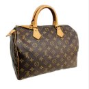 춘의역 1번출구와 2번출구 사이 이미지