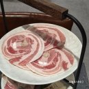 신안공업사 | 꽃 삼겹살에 파가 송송?! 쌈장에는 보리가?! 일산 호수공원 맛집 문전성시 :)