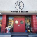 민락역 2번출구 E/V 옆 | 고산역 카페 아로케 분위기 좋은 대구 디저트 카페