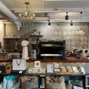 커피와 책이 있는 이미지